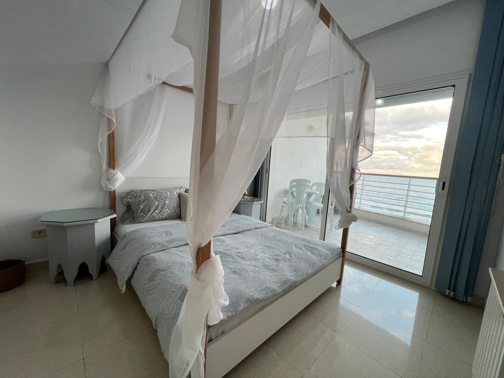 Mahdia Front Sea Balcony 2 Apartment Hiboun